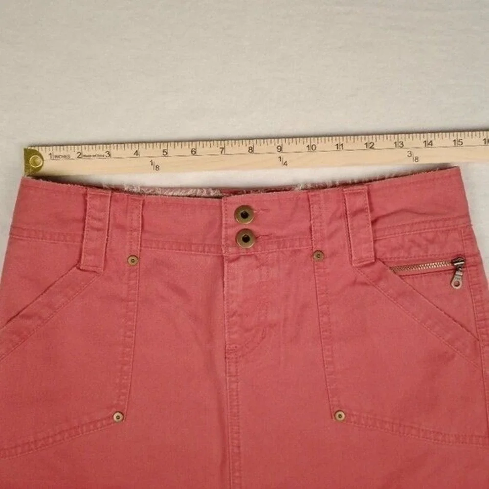 Old Navy Burnt Red Cargo Mini Skirt Size 2 Distressed Trim Zipper‎ Pockets